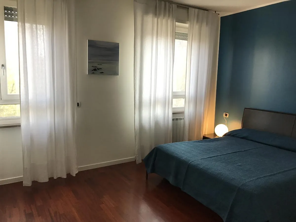 La Casa sul Naviglio Appartamento Milano Italia